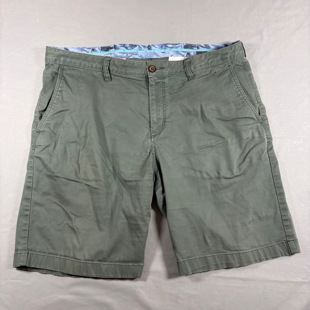 Tommy Bahama Boracay Shorts Mens 36 Green Olive Drab Flat Front Chino T815546 - Picture 1 of 11